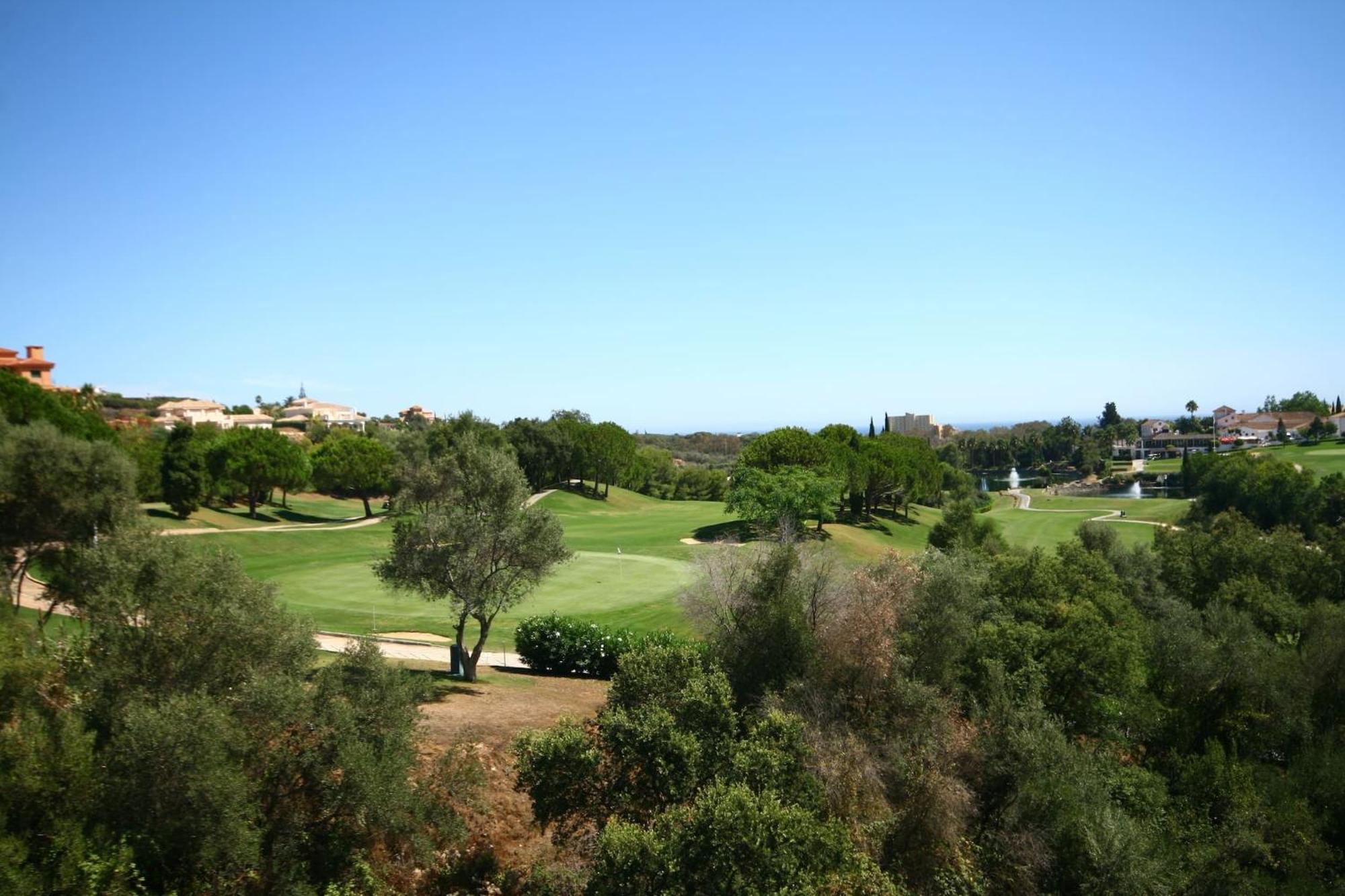 1 Bed In Lagos De Santa Maria, Elviria Apartemen Marbella